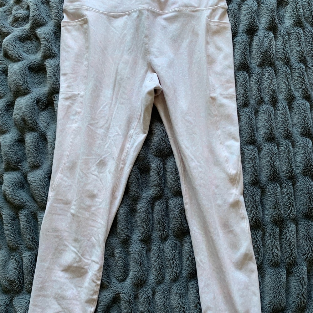 Women’s Pink Leopard Print Leggings